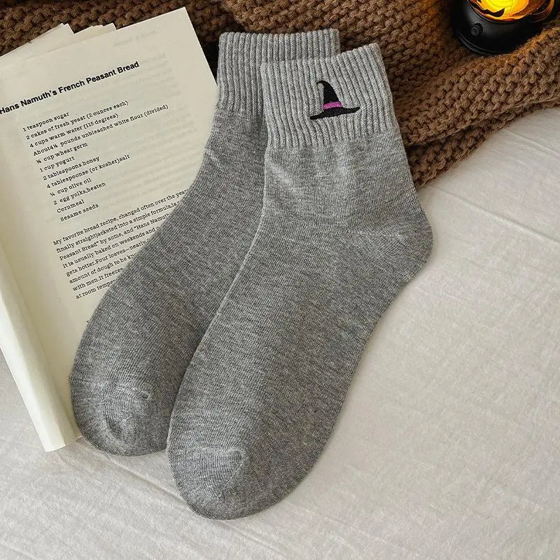 🎁 HALLOWEEN GIFT SALE | 5-Pair Cute Spooky Embroidered Socks