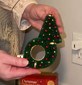 🎄 Christmas Projector Light – Plug-In Holiday Projection Lamp for Living Room, Bedroom & Party Decor