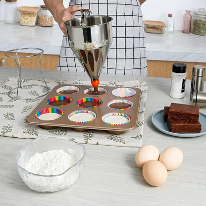 🥞 Easy-Squeeze Stainless Steel Batter Dispenser – Perfect Portions, Less Mess