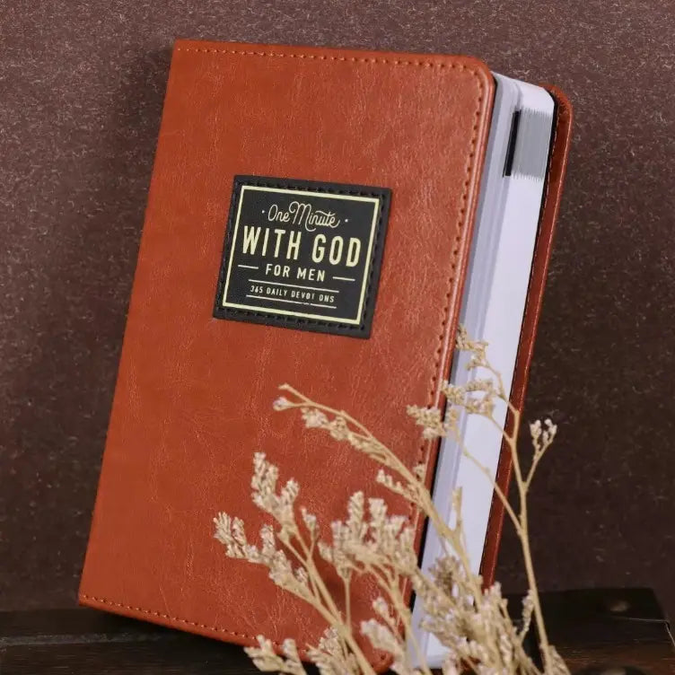 One Minute with God for Men – 365 Days Daily Devotional, Brown Faux Leather Flexcover, Christian Gift for Men, Bible Prayer Journal for Dad Husband Father, Portable Pocket Size
