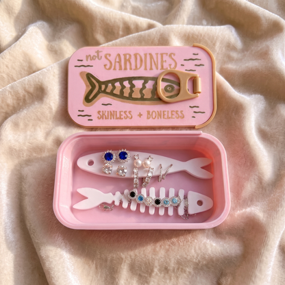 🐟 Vintage Sardine Tin Jewelry Box – Cute Mini Travel Organizer for Rings & Earrings
