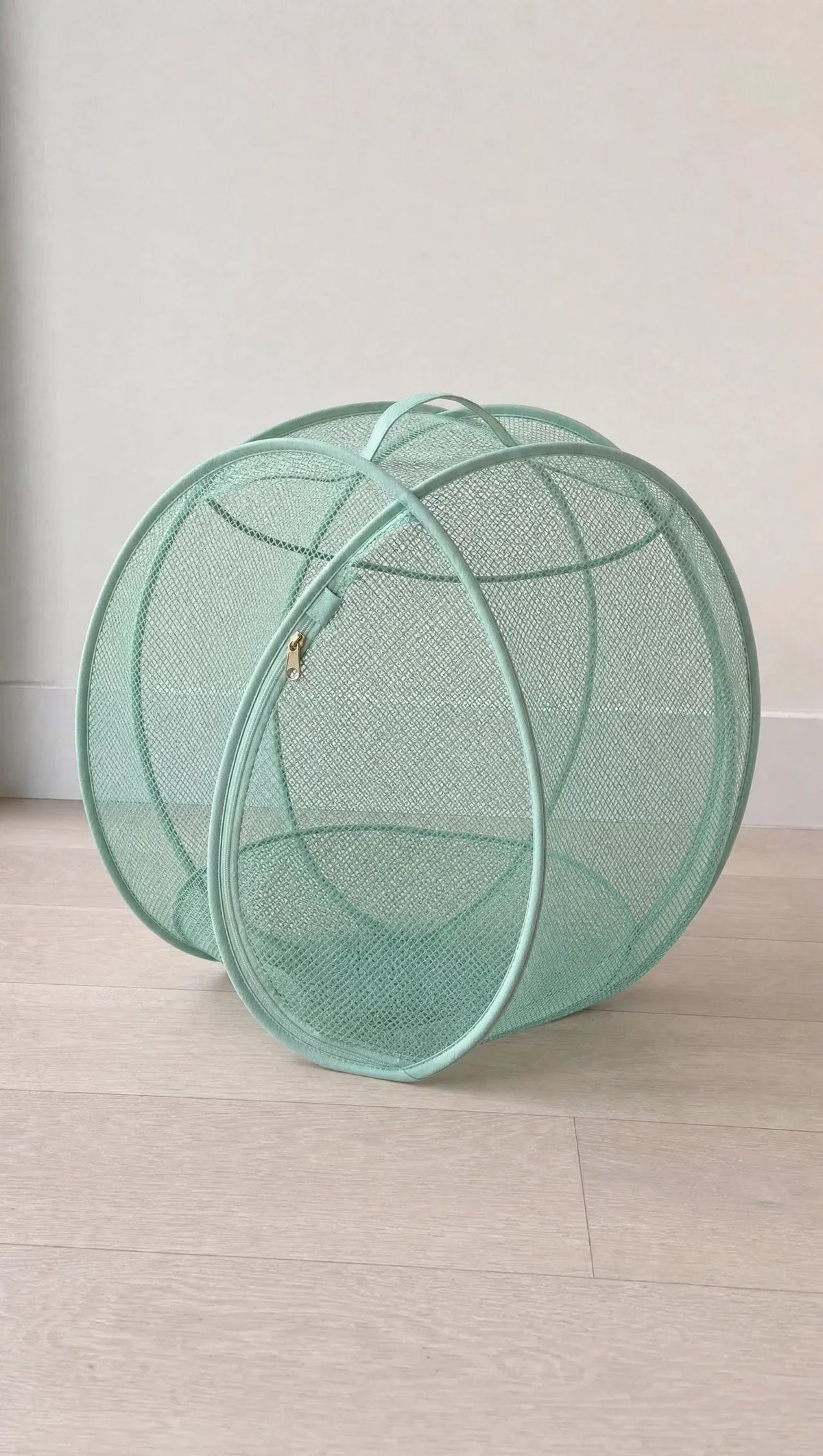 🐈 Pop-Up Mesh Cat Playpen – Roomy 32-Inch Indoor & Outdoor Enclosure