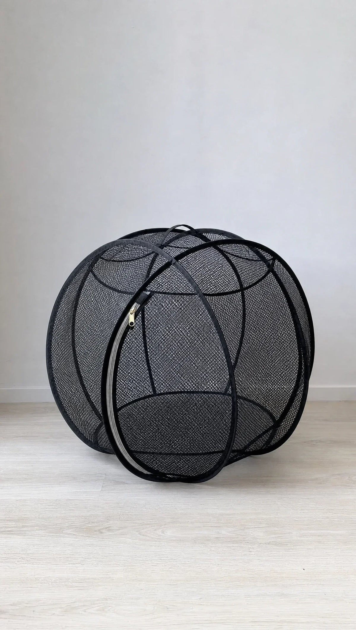 🐈 Pop-Up Mesh Cat Playpen – Roomy 32-Inch Indoor & Outdoor Enclosure