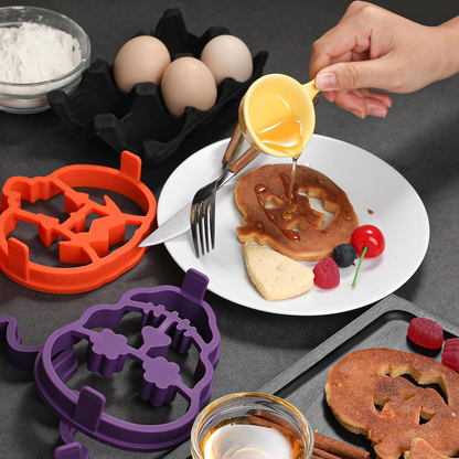 🎃 4-Piece Halloween Pancake Mold Set – Ghost, Bat, Pumpkin & Skull Silicone Breakfast Shapers